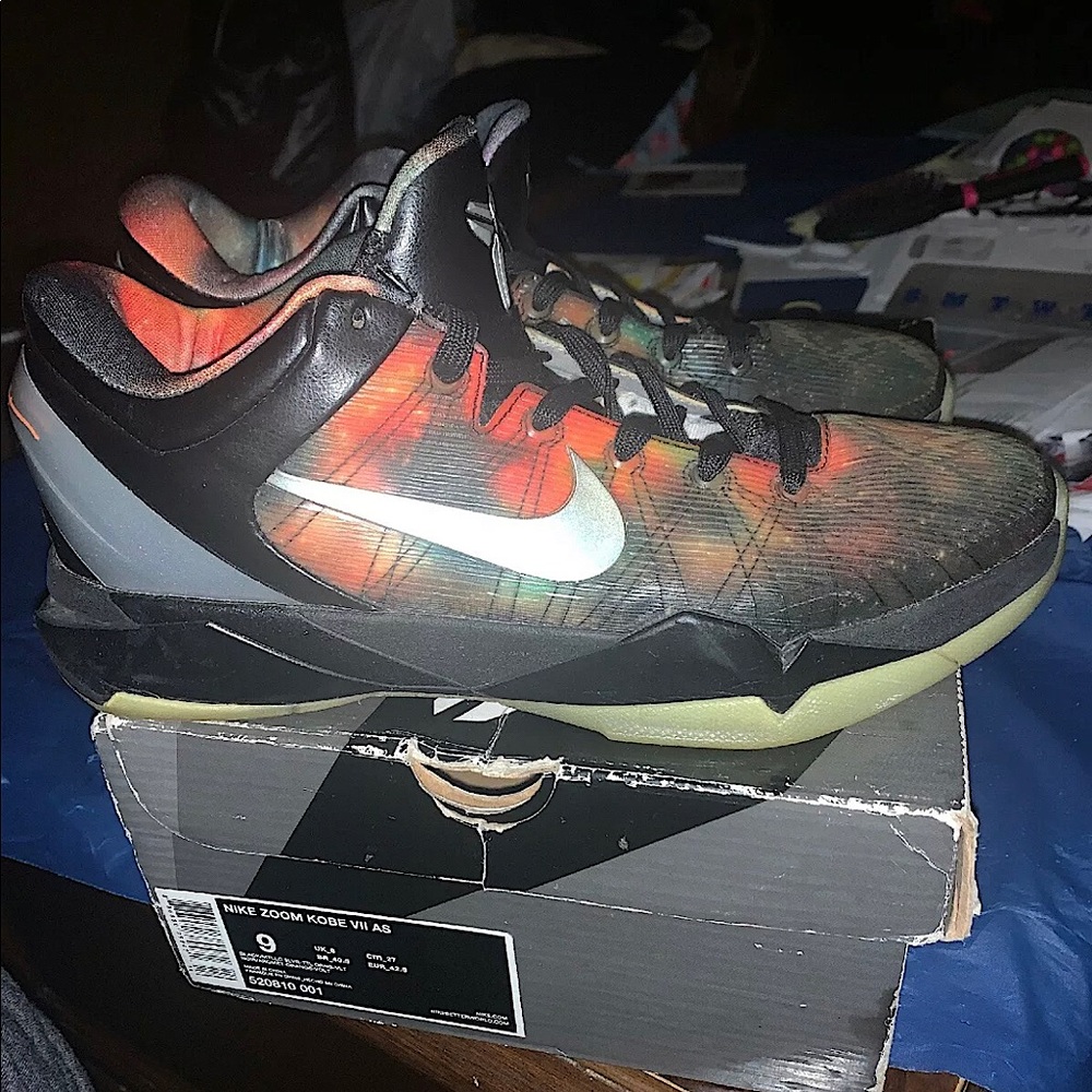 Rare Nike Zoom Kobe VII All Star Galaxy Size 9